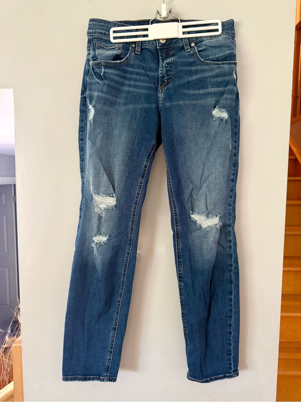 Silver Jeans Co. Boyfriend Slim Leg Distressed Jeans Mid Rise Medium Wash